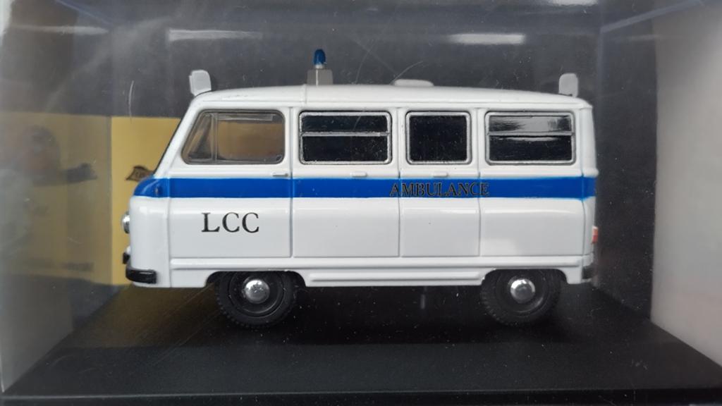 Morris J2 LCC Hospital Ambulance 1:43 Oxford Diecast Pol, Oxford, Auto, Verzenden, Po box -62 swansea