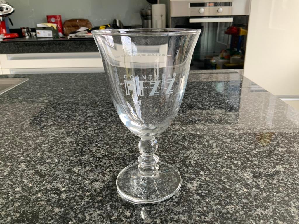 Glas van Baileys en Cointreau Fizz., Ophalen of Verzenden, Nieuw, Overige typen
