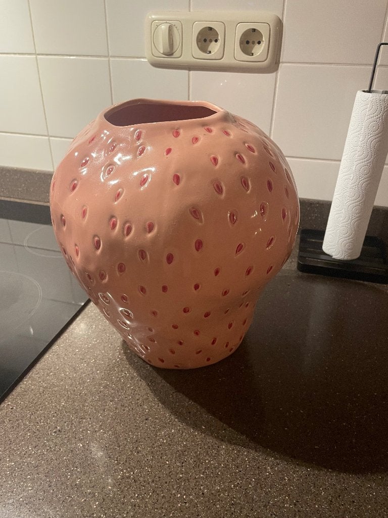 Aardbei vaas, Ophalen, Zo goed als nieuw, Roze