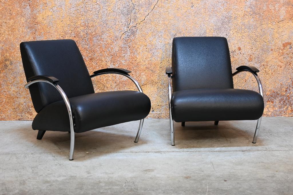 ZGANieuw! 2 zwarte leren Gelderland 5470 design fauteuils, Leer, 75 tot 100 cm, Zo goed als nieuw, Gelderland