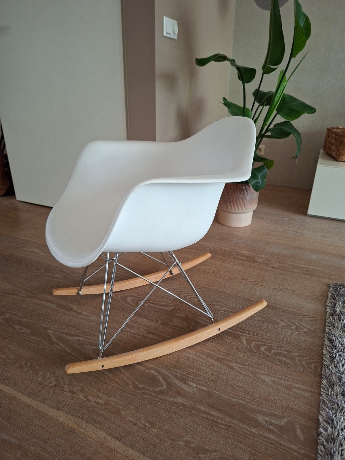 Replica Eames Schommelstoel - Wit, Ophalen, Hout, Wit, Zo goed als nieuw