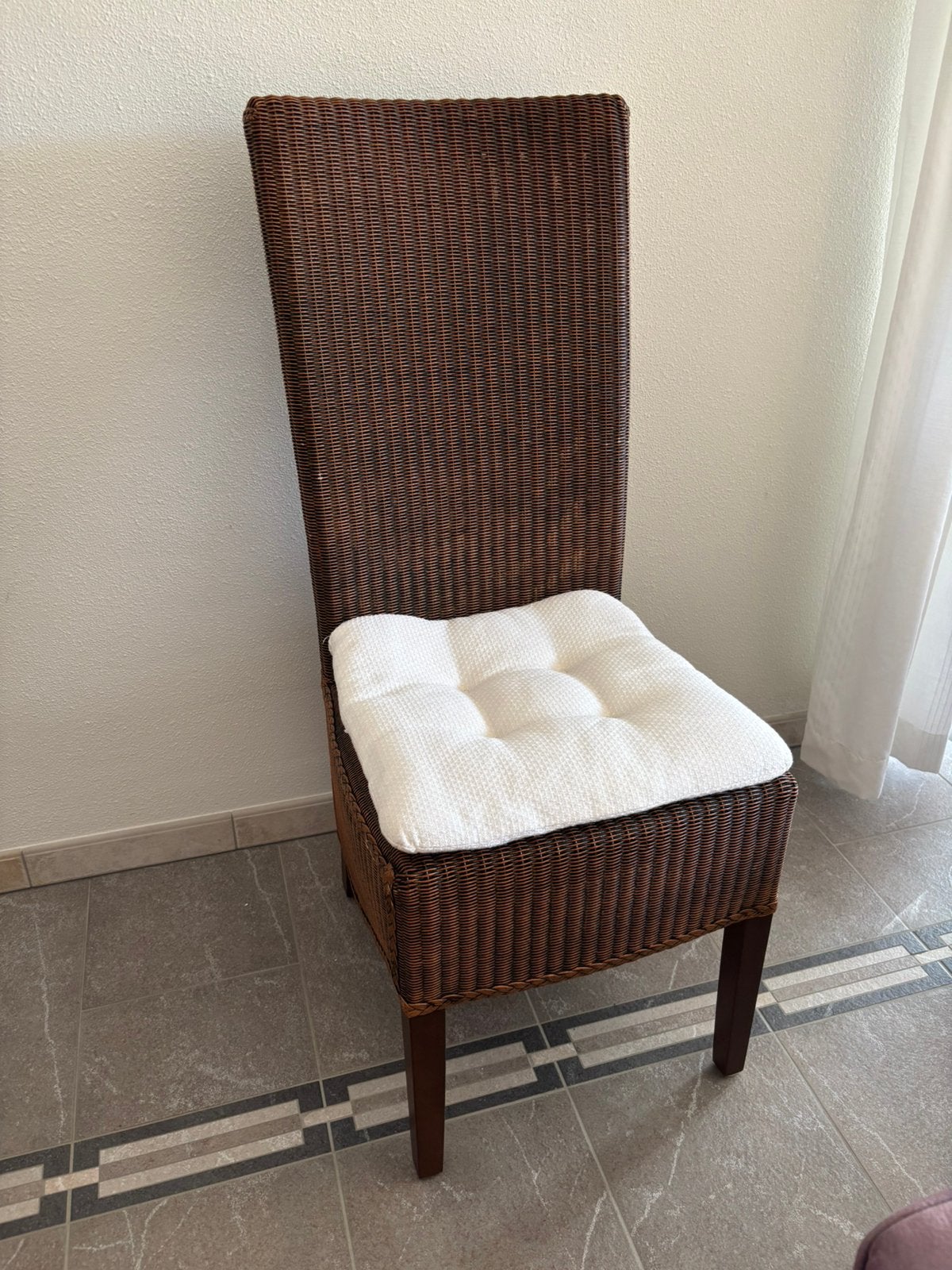 Rieten stoelen (set van zes inclusief kussens), Ophalen