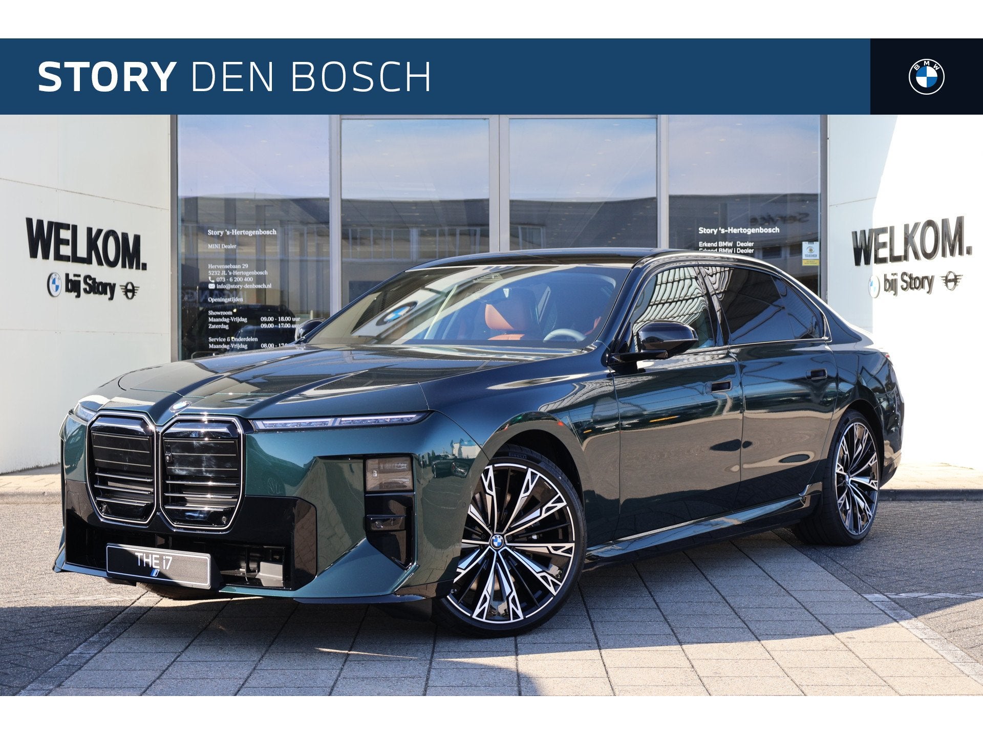 BMW i7 60 xDrive M Sport / Panoramadak Sky Lounge / Trekhaak, Auto's, Automaat, Dealer onderhouden, 2670 kg, Stoelverwarming