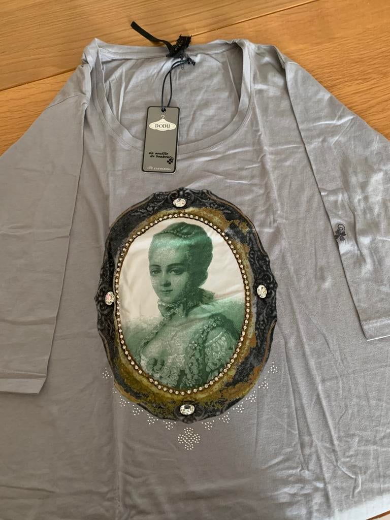 Shirt maat 48, Ophalen of Verzenden, Zo goed als nieuw, Grijs, Shirt of Top