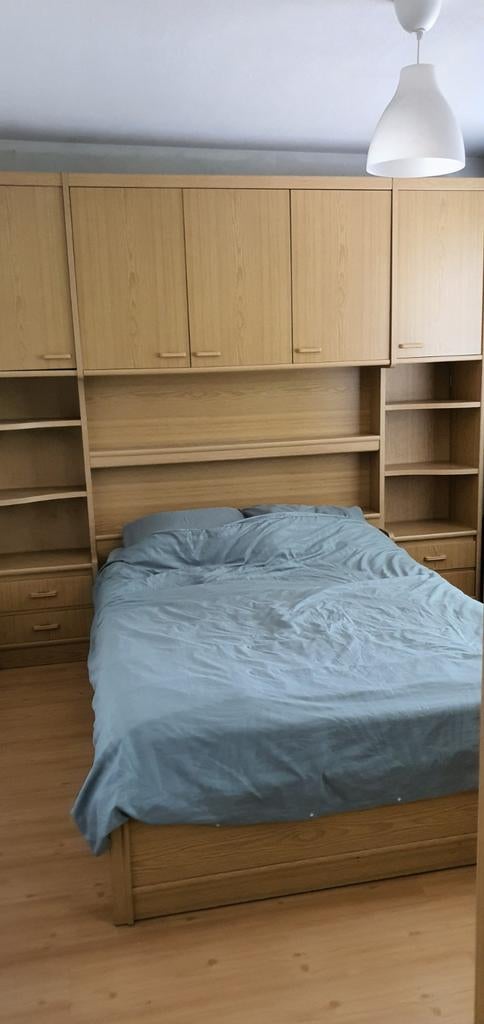 Slaapkamer compleet met elektrische lattenbodem en kast, Huis en Inrichting, Slaapkamer | Complete slaapkamers, Ophalen, Gebruikt