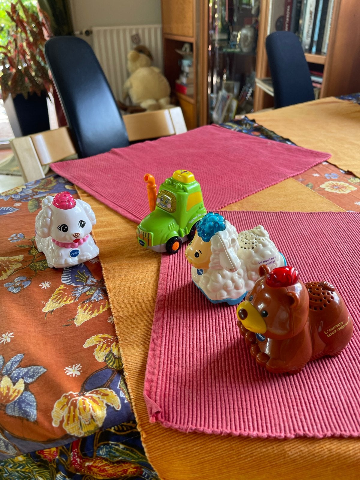 4 Vtech figuurtjes met geluid - Frans talig, Ophalen of Verzenden, Gebruikt, Overige typen, Met geluid