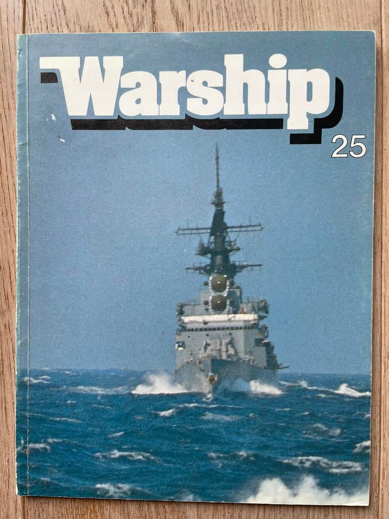 Warship 25 Engelstalig magazine januari 1983, Ophalen of Verzenden, Gelezen, Overige typen