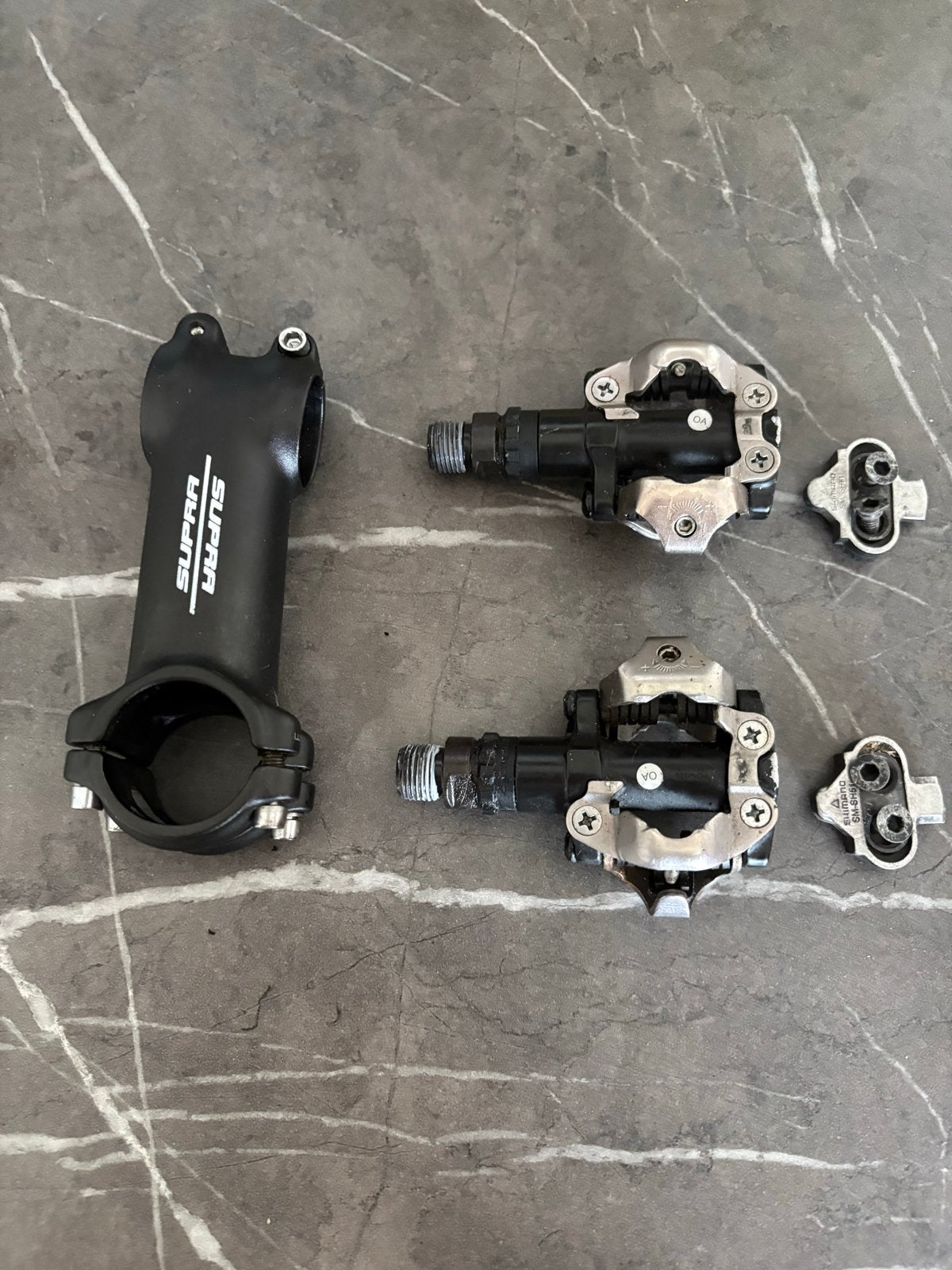 Supra stuurpen en Shimano SPD pedalen met plaatjes, Fietsen en Brommers, Fietsonderdelen, Crankstel of Pedalen, Gebruikt, Ophalen of Verzenden