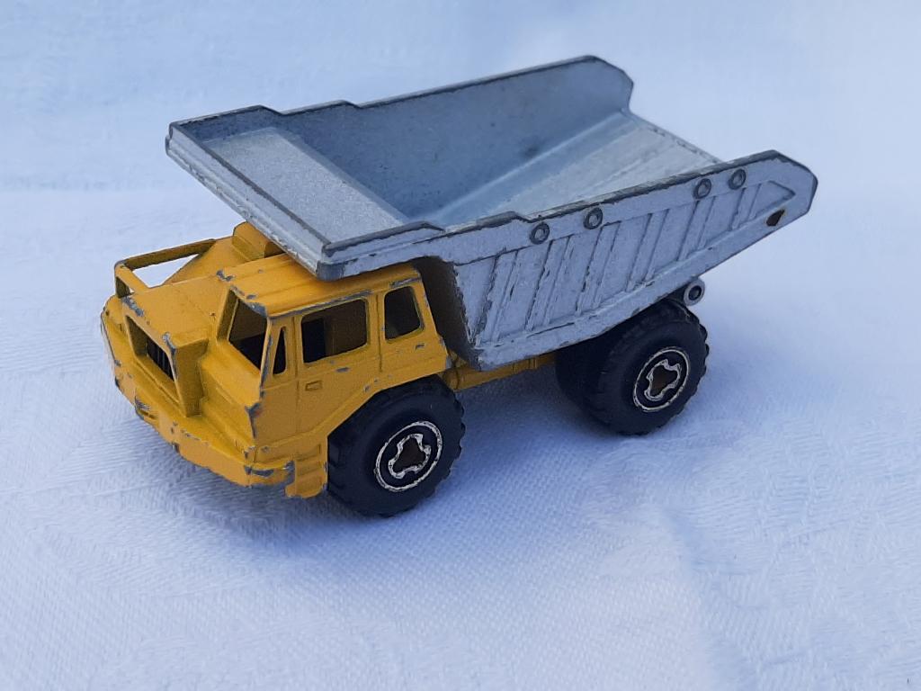 Benne Carriere van Majorette Dump truck / Kiepwagen 3 inch, Ophalen of Verzenden, Gebruikt, Bus of Vrachtwagen