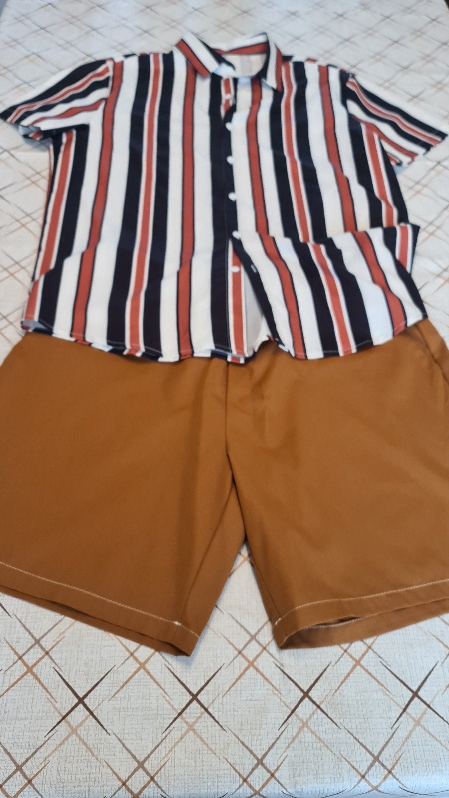 Partij Bermuda's en T-shirts XL-XXL alles voor €40, Ophalen of Verzenden