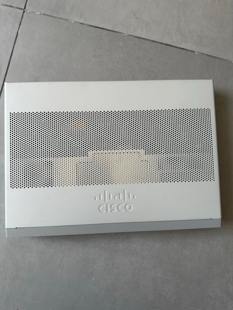 Cisco C1111-4P ISR router enterprise netwerk, Ophalen of Verzenden, Zo goed als nieuw, Router