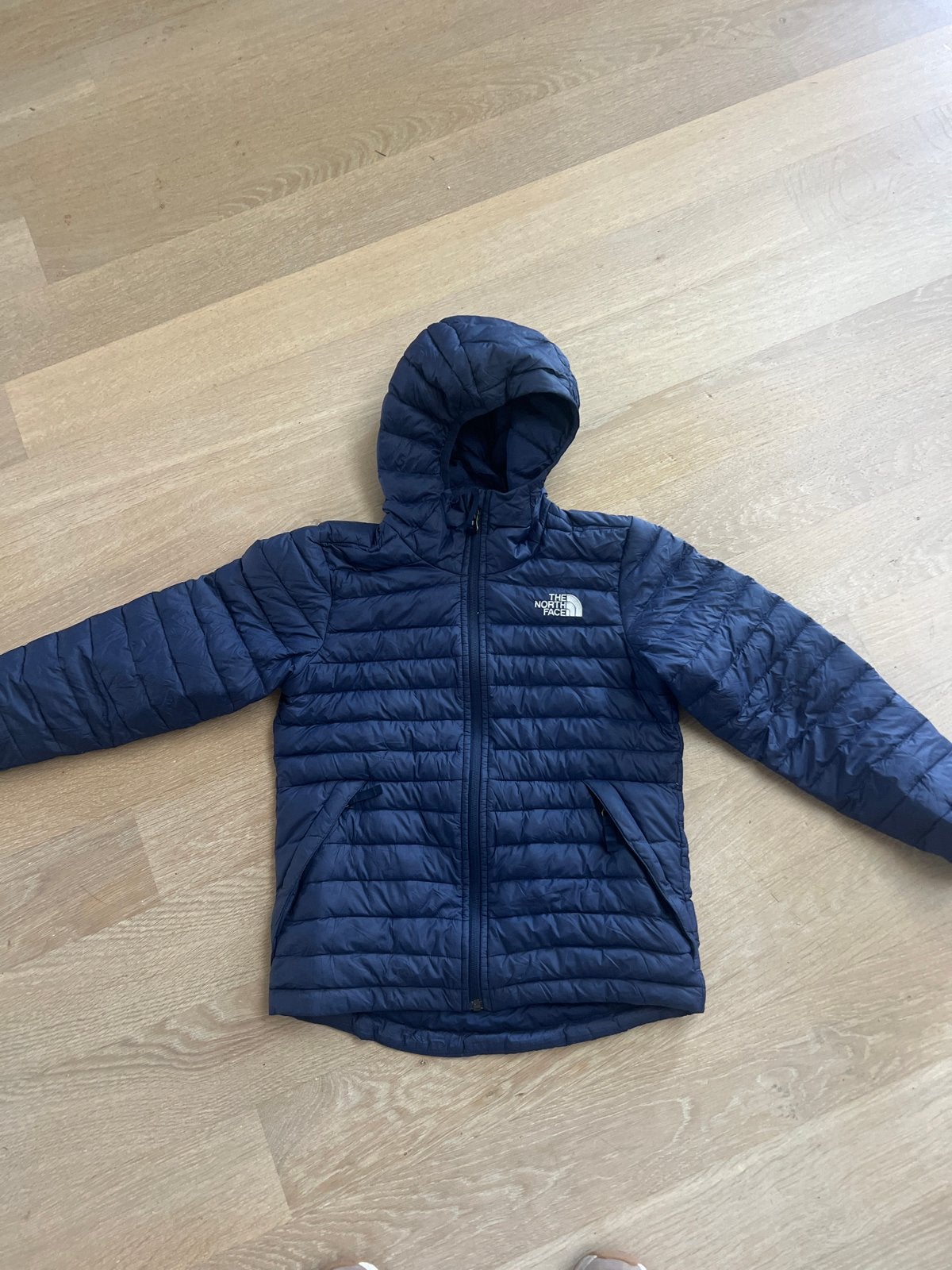 The North Face jongens donsjack - Maat M, Verzenden, Zo goed als nieuw, Jongen