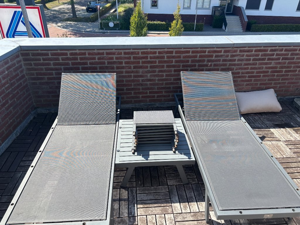 Loungeset/2 ligbedden, Tuin en Terras, Ligbedden, Ophalen, Gebruikt, Kunststof, Verstelbaar