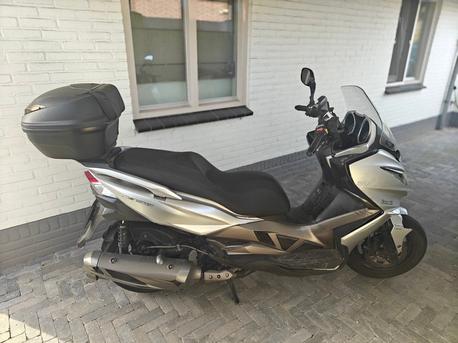 Kawasaki J300 ABS Scooter - Recent onderhoud, Motoren, Scooter, Gebruikt, Particulier, Minimaal motorrijbewijs A2