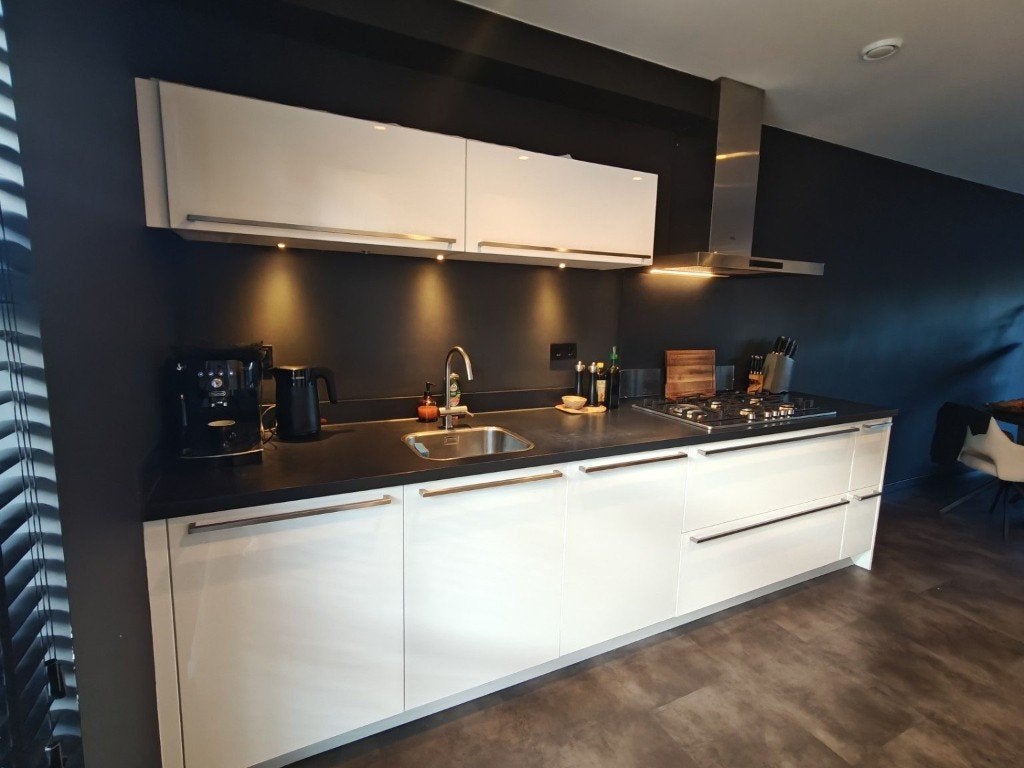 WITTE HOOGGLANS DUBBELWANDIGE KEUKEN 2450 GEDEMONTEERD, Wit, Dubbelwandige keuken, Ophalen of Verzenden, Kunststof