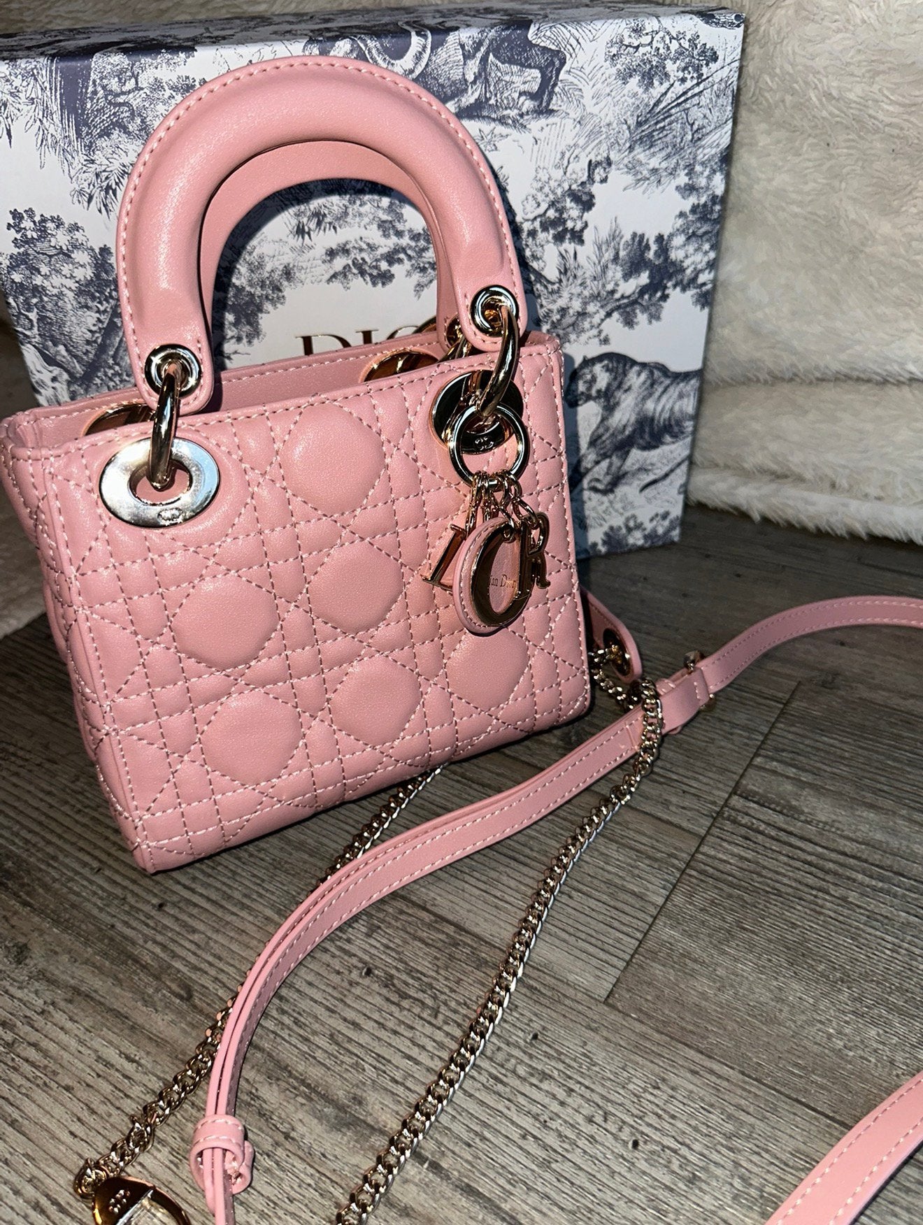 Tasje trendy mini, Sieraden, Tassen en Uiterlijk, Tassen | Damestassen, Ophalen of Verzenden, Zo goed als nieuw, Schoudertasje