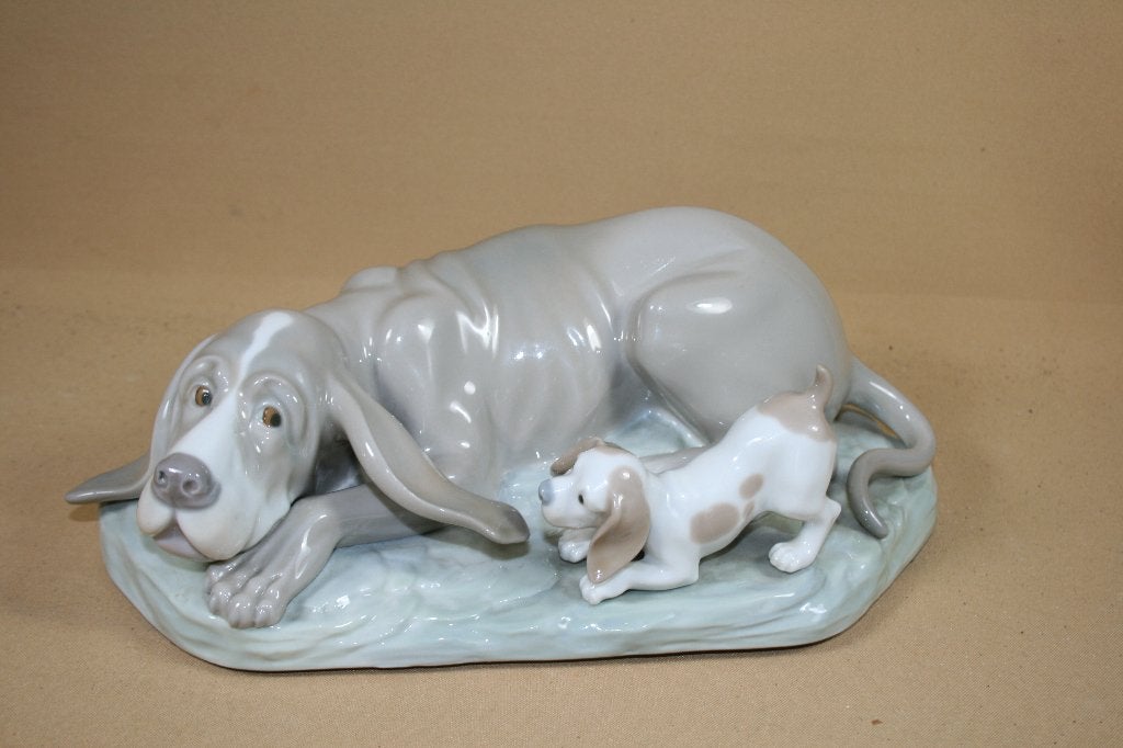 Groot Spaans porseleinen beeld Nao Lladro hond met pup, Antiek en Kunst, Ophalen of Verzenden