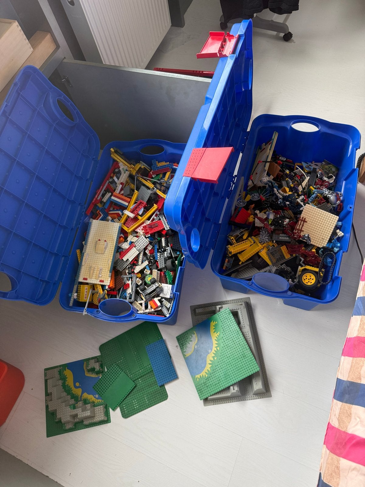 Grote partij LEGO in 2 bakken - diverse sets en onderdelen, Ophalen, Gebruikt, Lego, Losse stenen