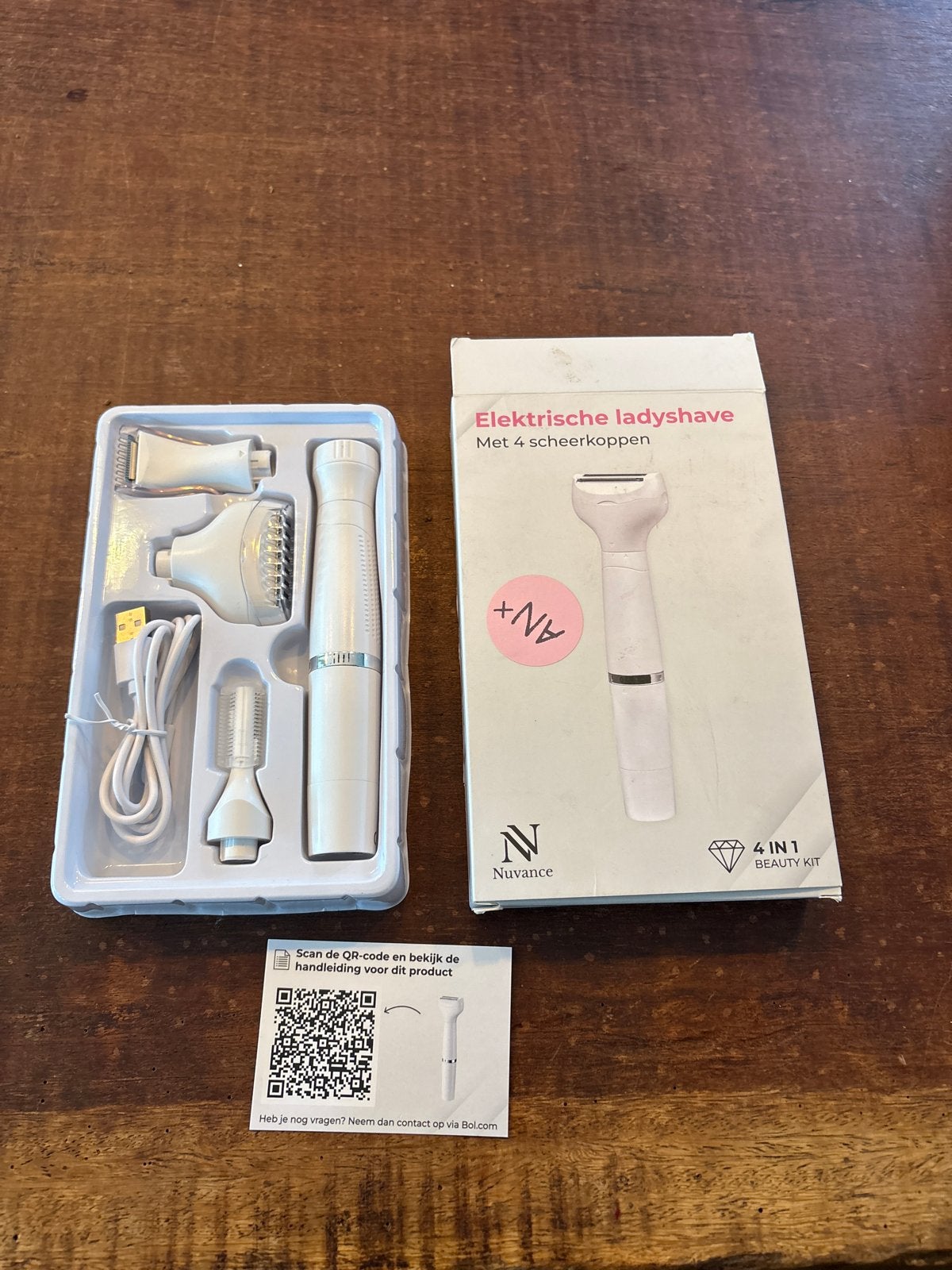 Elektrische Ladyshave 4-in-1 Beauty Kit - Nieuw in doos, Ophalen of Verzenden, Nieuw, Scheren en Epileren