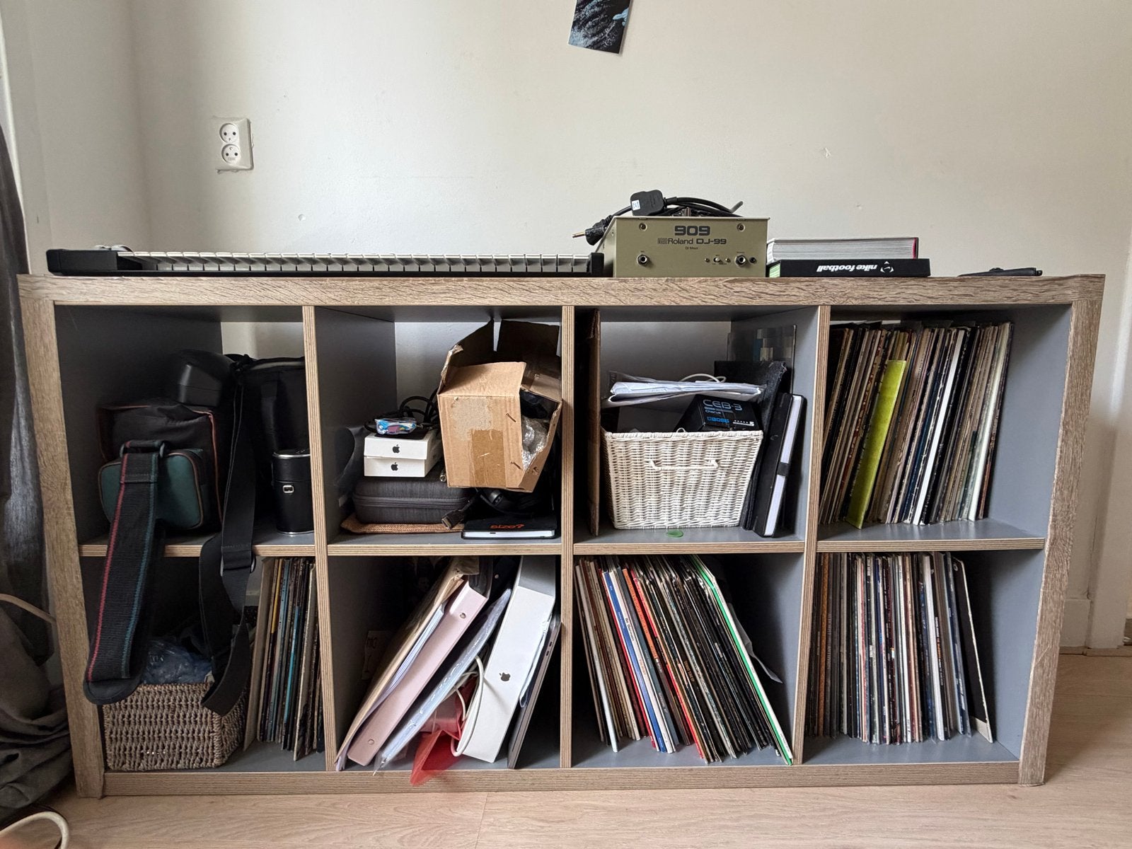 IKEA Kallax Kast - 8 vakken and 4 vakken, Ophalen, Met plank(en), Gebruikt, 100 tot 150 cm