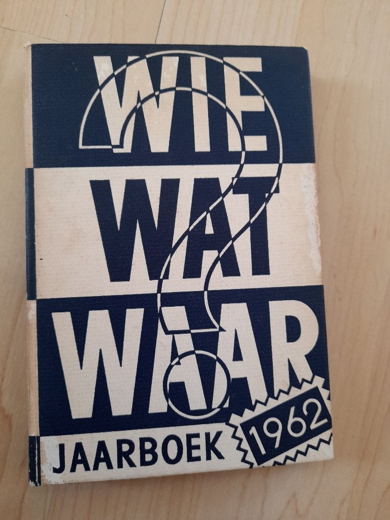 WIE WAT WAAR JAARBOEK 1960, 1961 en 1962, Ophalen of Verzenden, Gelezen