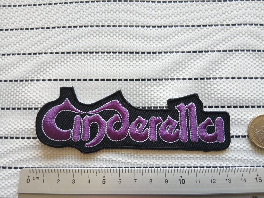 Cinderella mooie nieuwe shaped logo patch c13, Verzamelen, Ophalen of Verzenden, Nieuw, Kleding