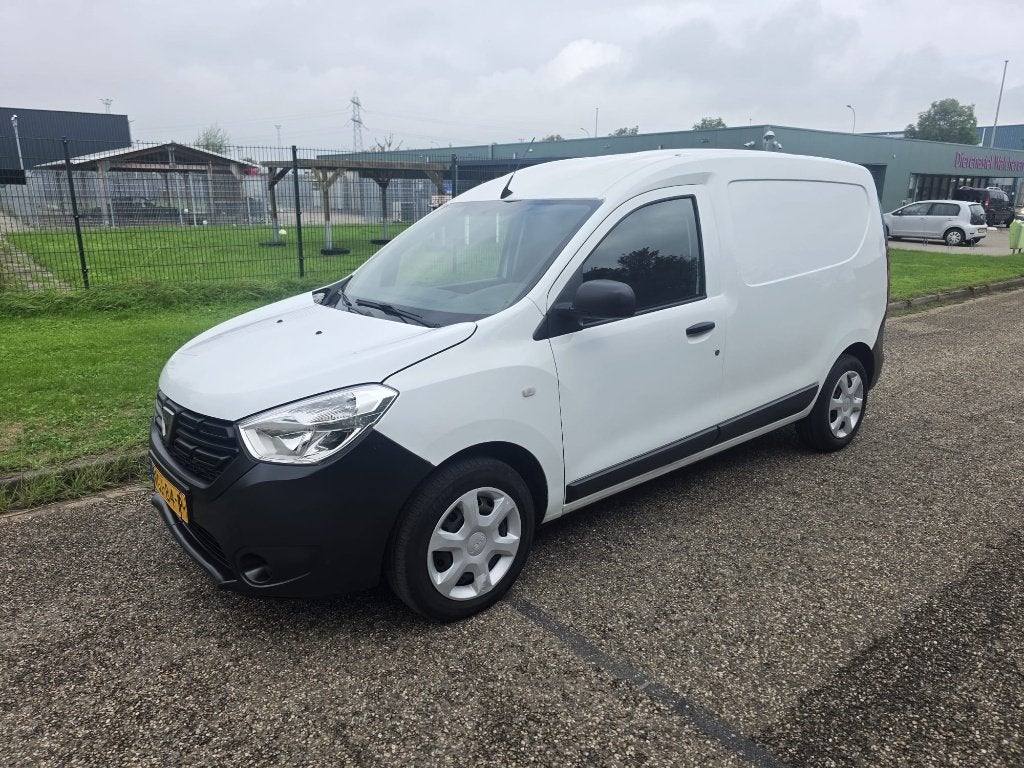 Dacia Dokker 1.5 Blue dCi 75 Essential 2020!Slecht's 35350Km, Auto's, Voorwielaandrijving, Overige carrosserieën, Wit, Bedrijf