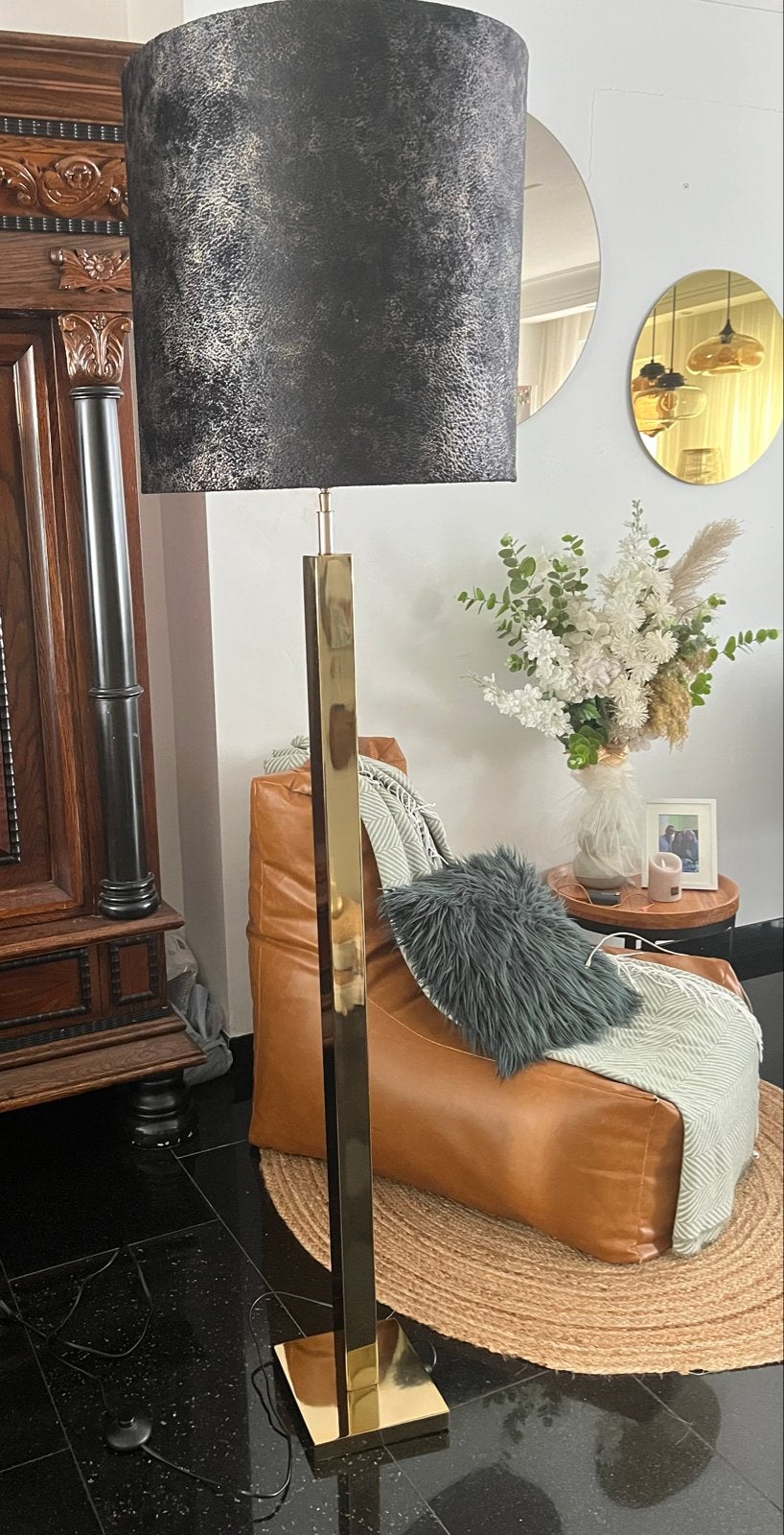 Colmore Vloerlamp met Goudkleurige Voet en Donkere Kap, Zo goed als nieuw, Metaal, 150 tot 200 cm, Ophalen