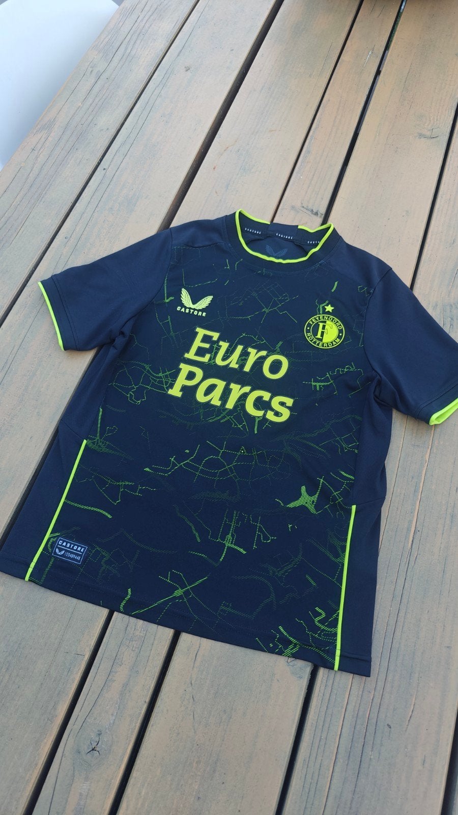 Feyenoord vierde (4rd) shirt van het jaar 2023/2024, Maat XS of kleiner, Ophalen of Verzenden, Zo goed als nieuw, Shirt
