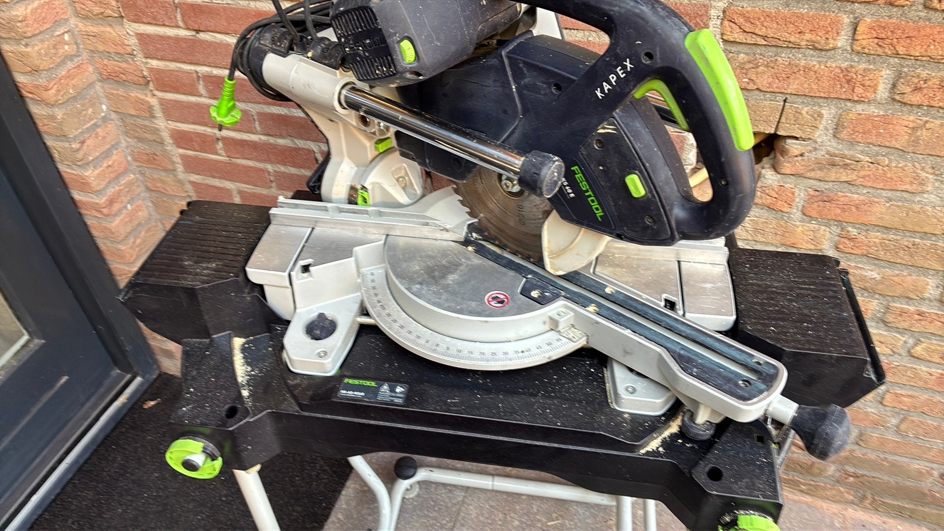 FestoolKS60E, Ophalen, 70 mm of meer, Zo goed als nieuw, Afkortzaag
