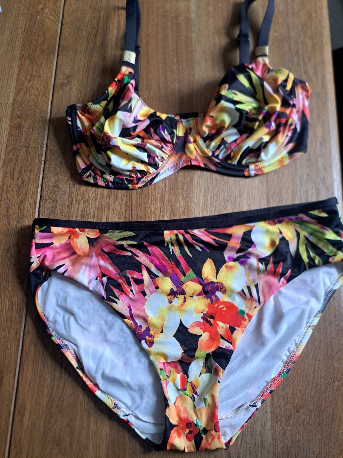 Fantasie bikini. 70G. slip L, Kleding | Dames, Badmode en Zwemkleding, Overige kleuren, Fantasie, Ophalen of Verzenden, Zo goed als nieuw