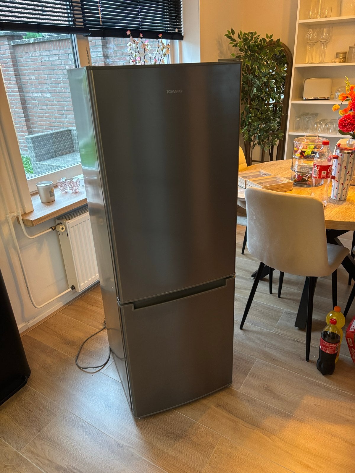 Tomado koel-vriescombinatie, Witgoed en Apparatuur, Ophalen, 150 tot 200 liter, Gebruikt, Met aparte vriezer