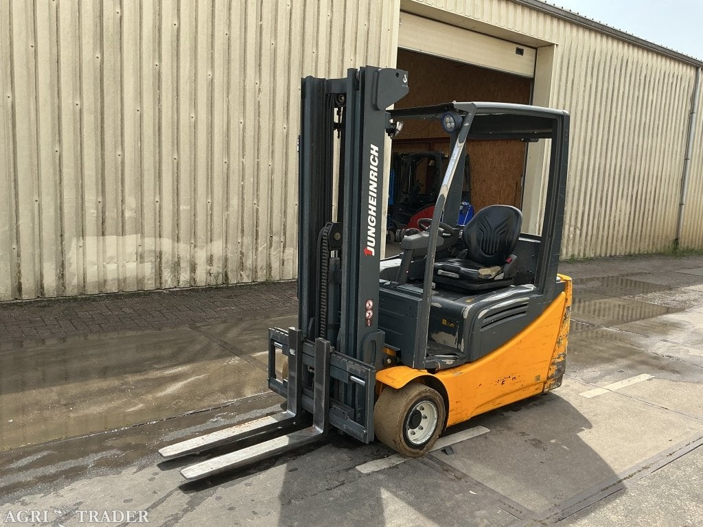 Te Koop Jungheinrich EFG 220 elektro bouwjaar 2009, Zakelijke goederen, Machines en Bouw | Heftrucks en Intern transport, Ophalen
