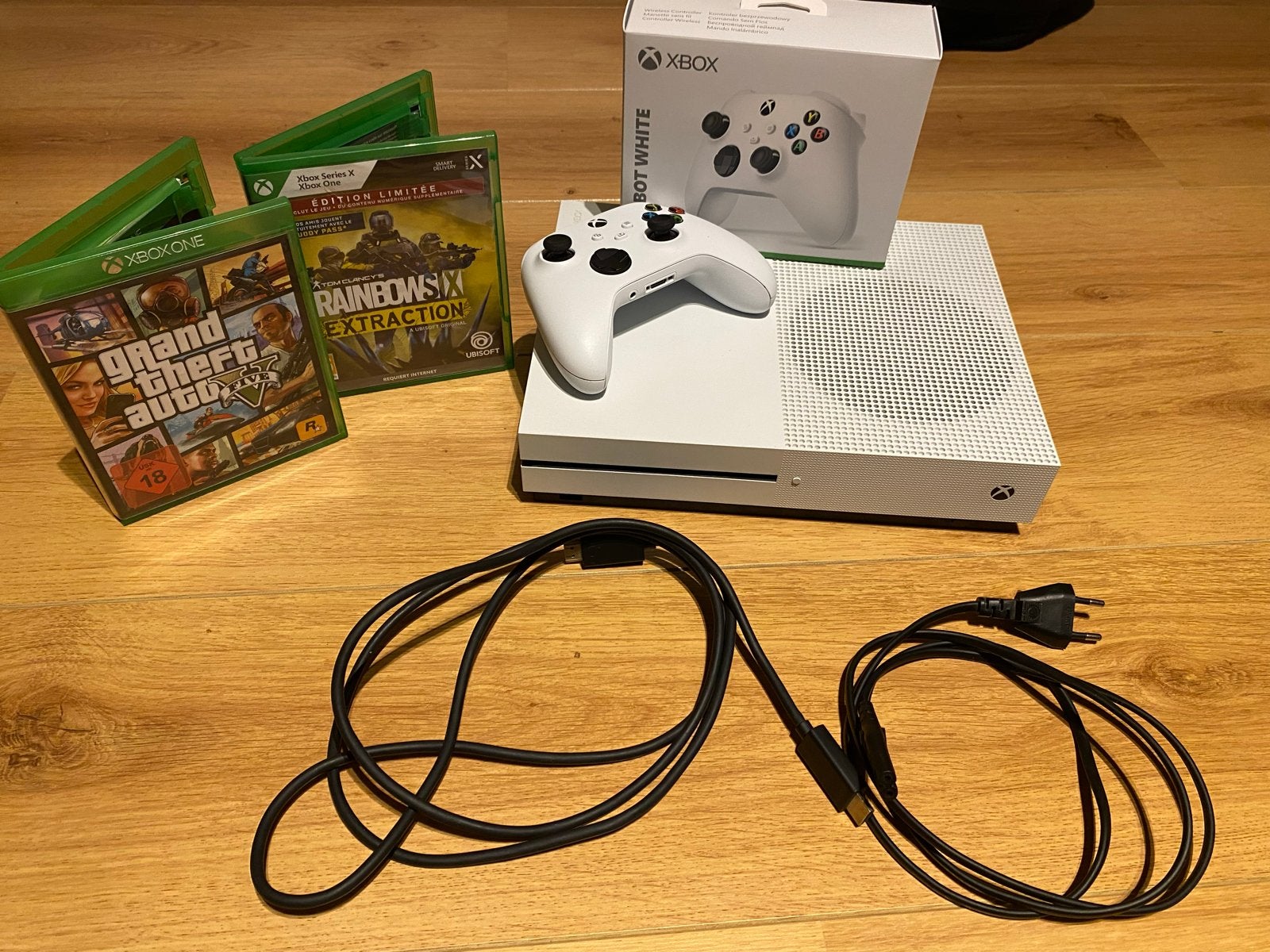 Xbox One S met 2 controllers en 2 games, Avontuur en Actie, Vanaf 18 jaar, Eén computer, Ophalen of Verzenden