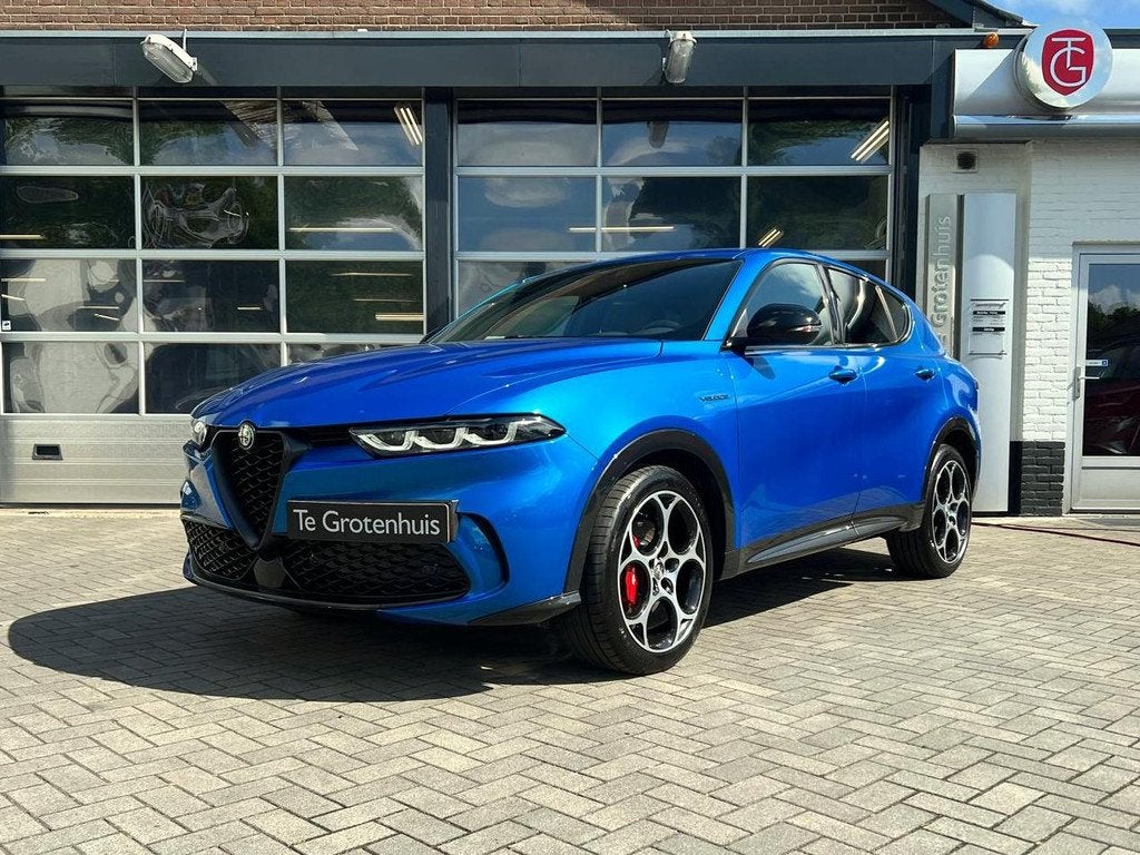 Alfa Romeo Tonale 1.5T Hybrid Veloce (bj 2023, automaat), Auto's, Alfa Romeo, Stof, Gebruikt, 4 cilinders, 700 kg