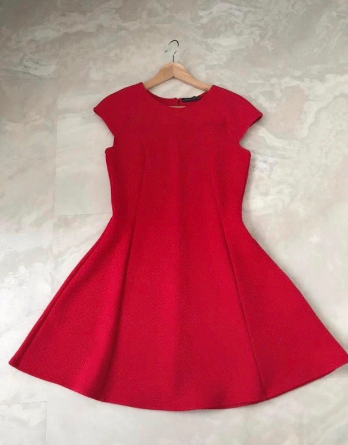 Rode jurk met textuur van Atmosphere, maat 38/40 (M), Kleding | Dames, Zo goed als nieuw, Knielengte, Rood, Ophalen