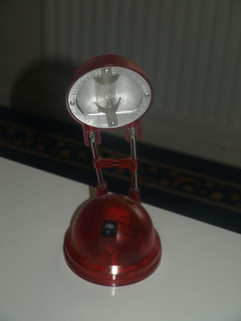 bureaulampje rood, Huis en Inrichting, Ophalen, Gebruikt, Rood, Met stekker