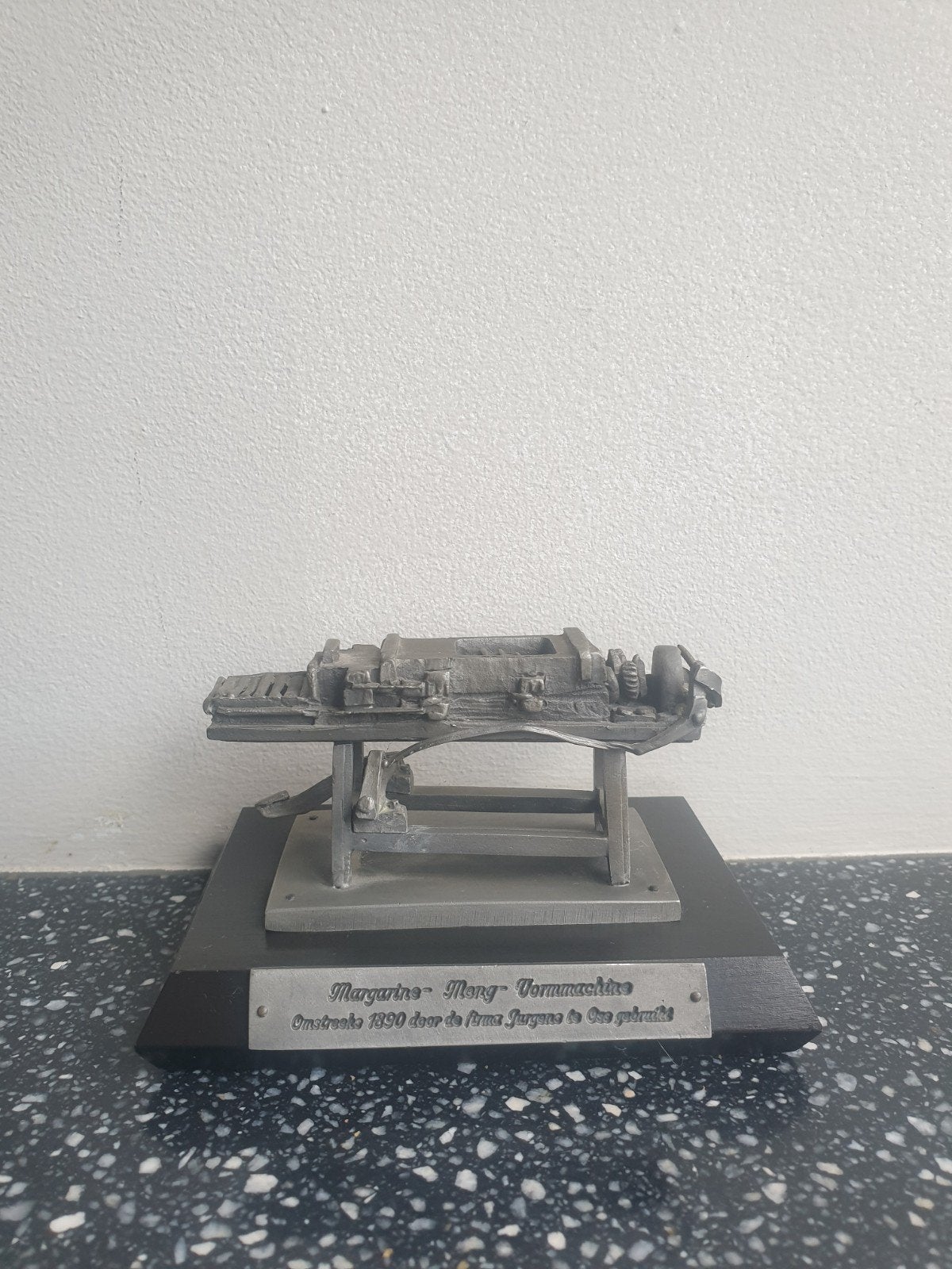 Margarine Meng- en Vormmachine (ca. 1890) - Miniatuur, Ophalen