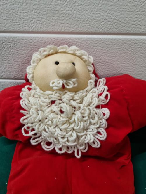 -	Kerstman stof 48 cm groot, Ophalen of Verzenden, 'T Olde Gre-j, Info@toldegrej.nl, Endepoelstraat 20f Didam