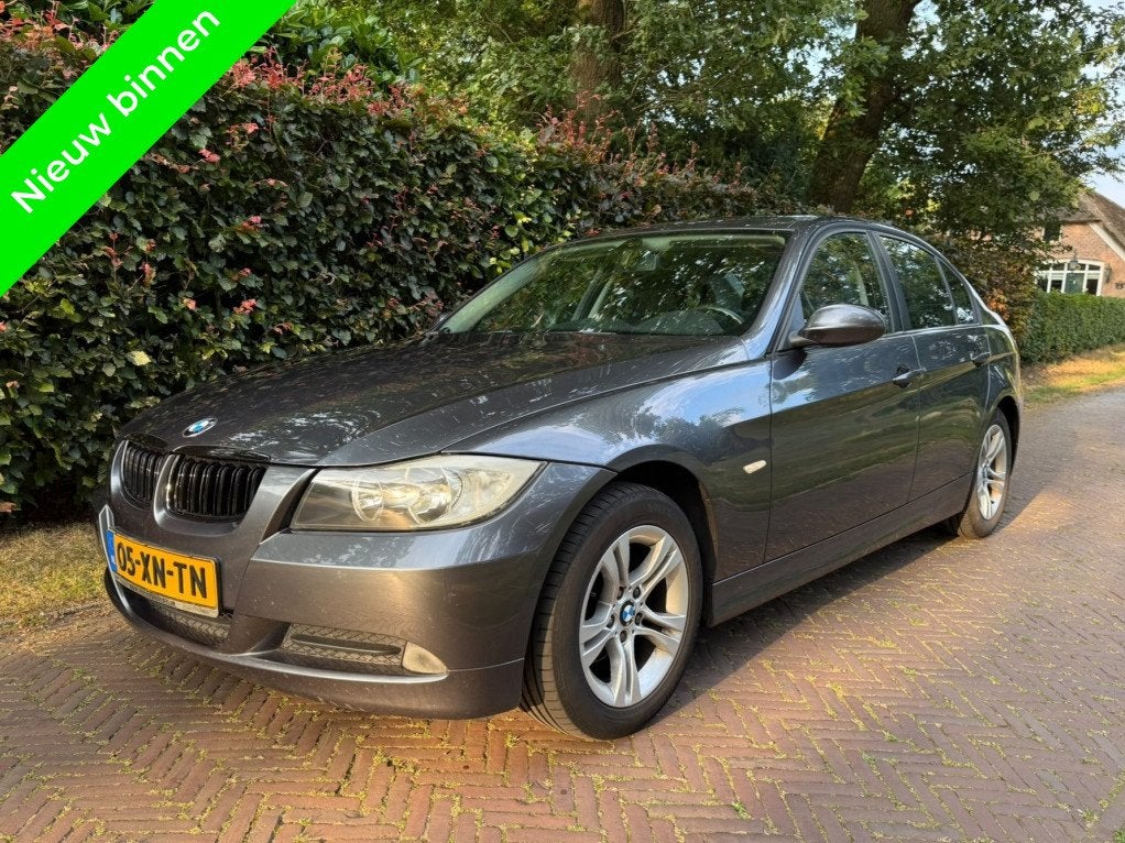 BMW 3 Serie 318i Business Line (bj 2007, automaat), Auto's, Stof, 4 cilinders, 129 pk, Parkeersensor