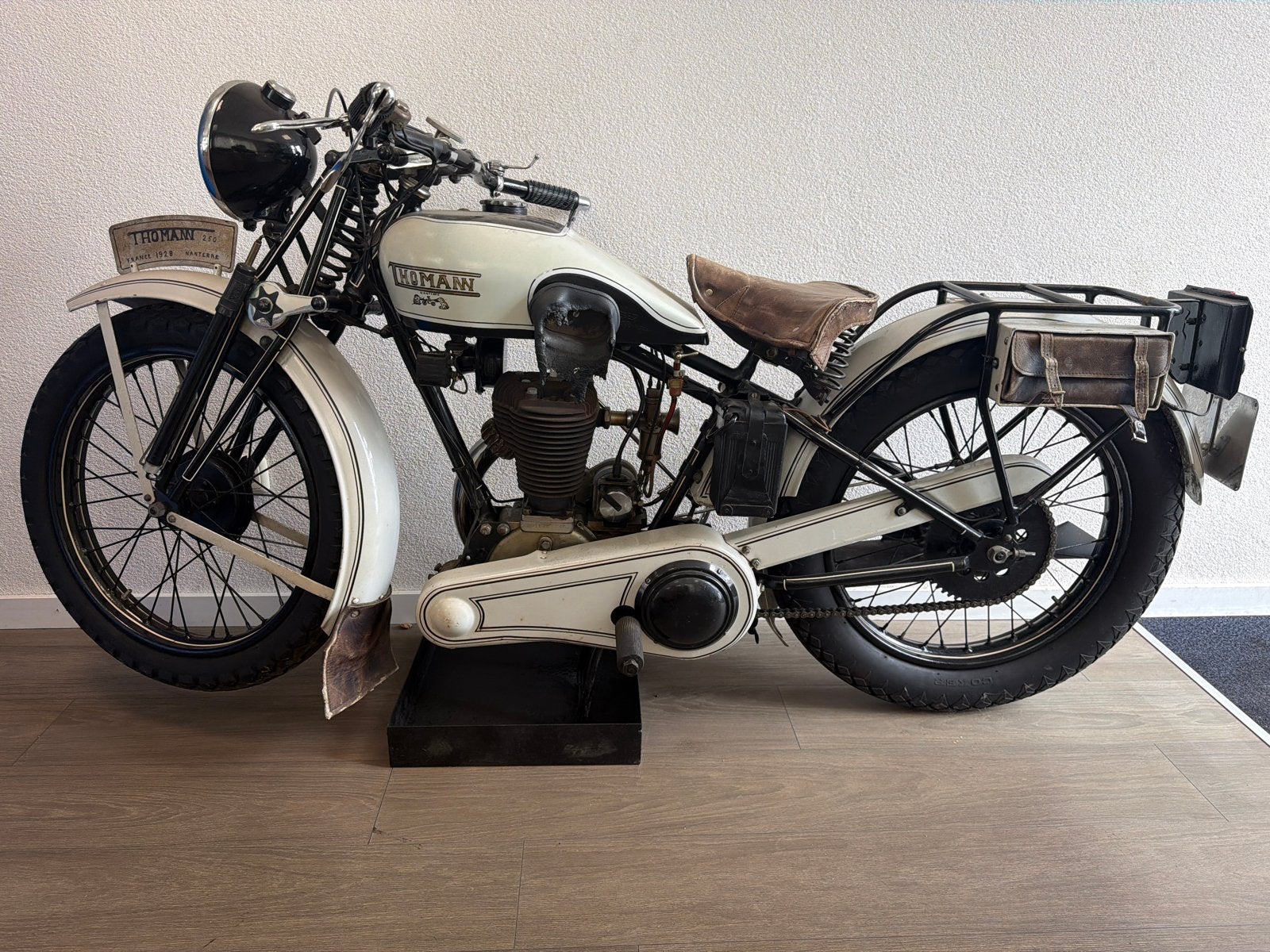 Thomann 200cc uit 1928 - Unieke klassieke motorfiets, Motoren, Motoren | Oldtimers, Gebruikt, Overig, 11 kW of minder, Handgeschakeld