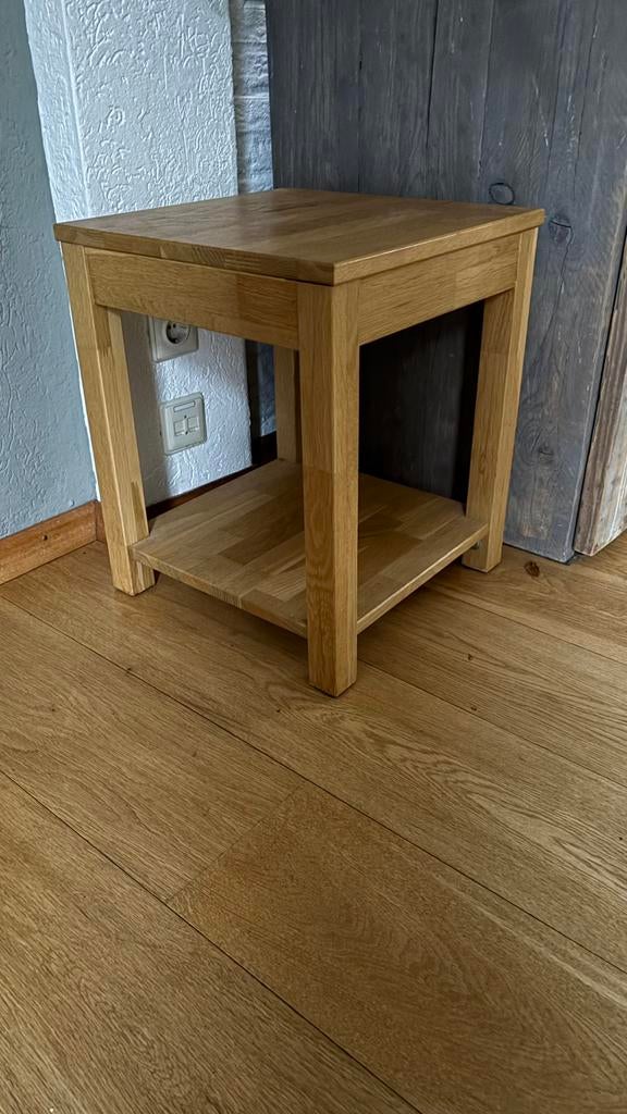 Eiken bijzet tafeltje 39x39x48, Ophalen