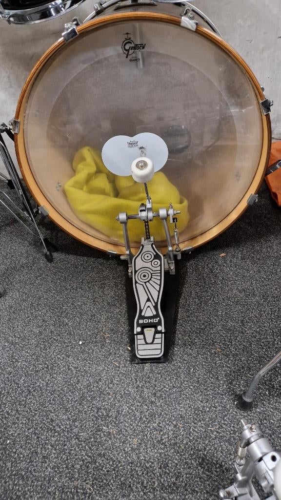 Gretch Catalina Maple basedrum (22x18) + double beat pedaal, Muziek en Instrumenten, Drumstellen en Slagwerk, Ophalen, Gebruikt