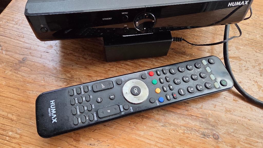 humax 5300 met wifi dongel, Ophalen of Verzenden, Gebruikt, Decoder