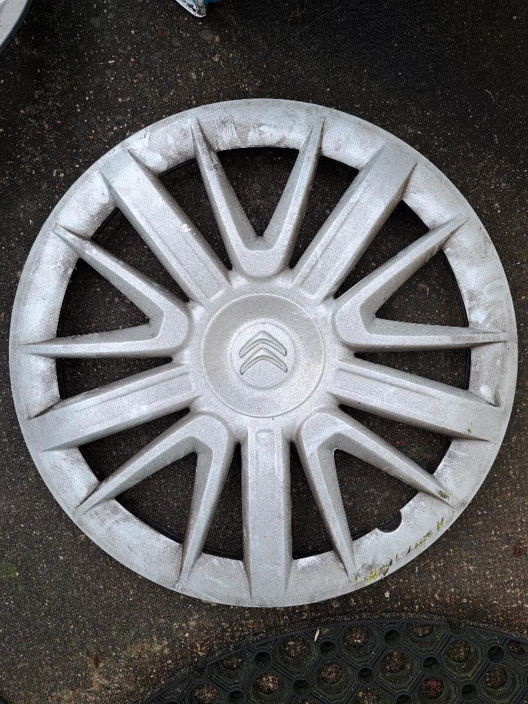 Citroen C1/C3 etc 15inch (1stuks), Ophalen of Verzenden, Gebruikt