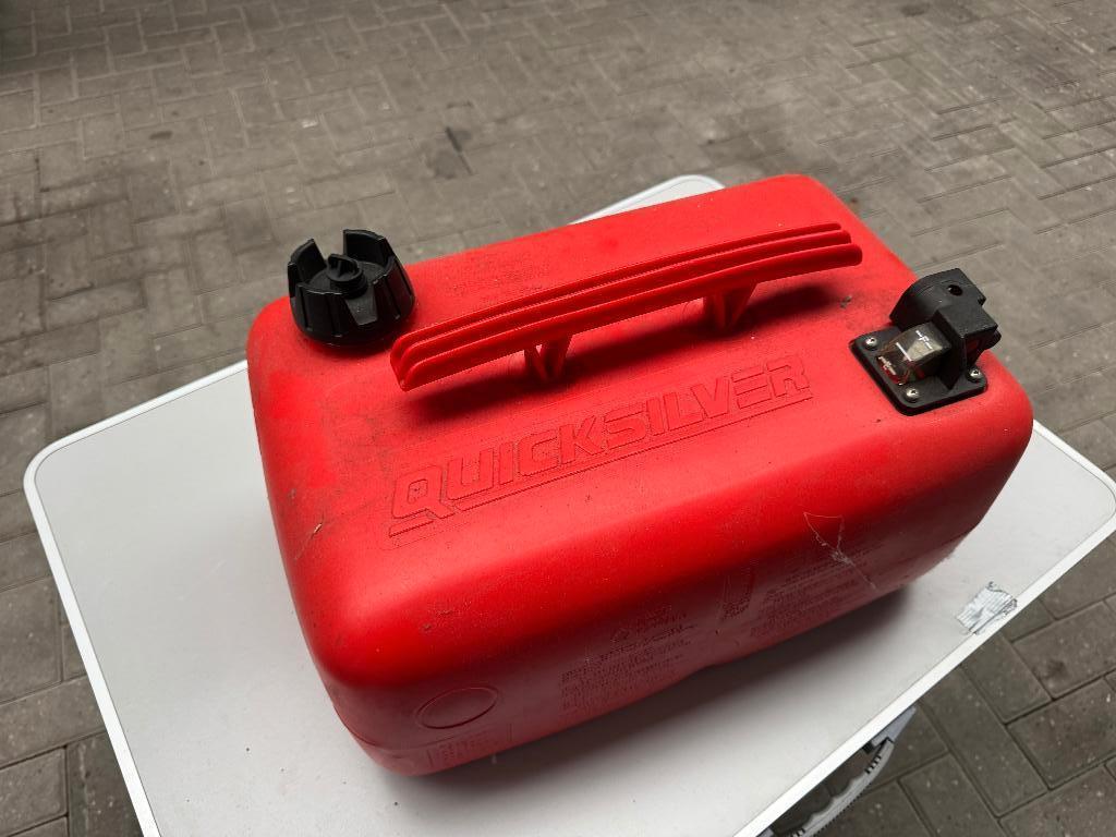 Quicksilver 25 liter tank, Ophalen, Gebruikt, Motor en Techniek