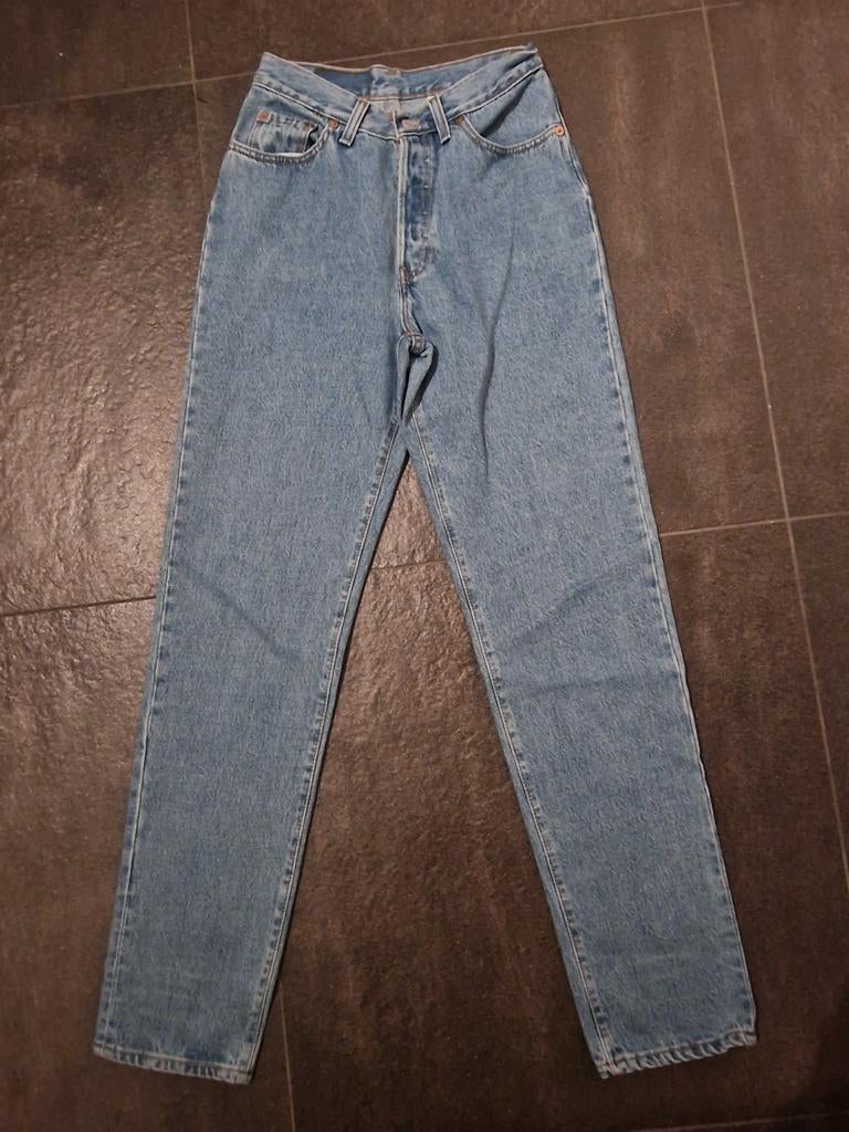 Levi's  17501 vintage jeans - maat 9 medium. Made in USA, Kleding | Dames, Spijkerbroeken en Jeans, Zo goed als nieuw, W30 - W32 (confectie 38/40)