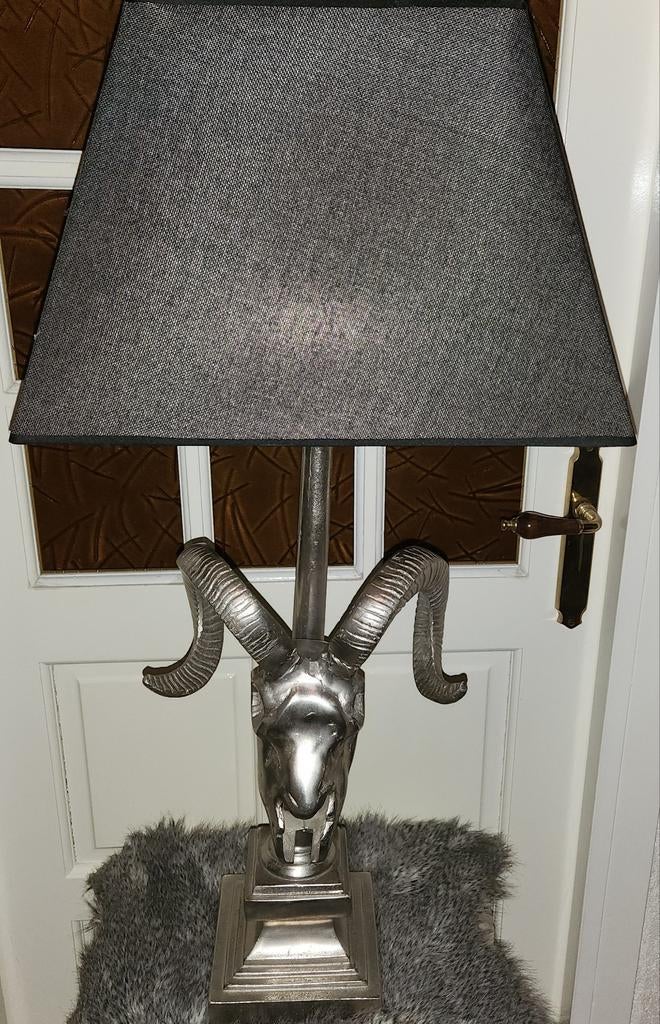 2 Colmore lampen met skull zilver, Ophalen, Zo goed als nieuw, Stof, Minder dan 100 cm