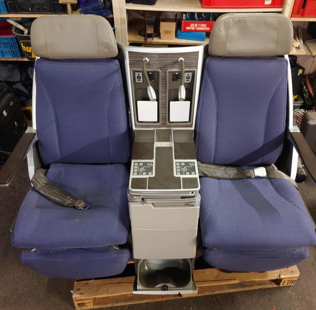 Airbus A330 Business Class Stoelen, Huis en Inrichting, Stoelen, Gebruikt, Twee, Kunststof, Metaal, Stof, Blauw, Ophalen of Verzenden