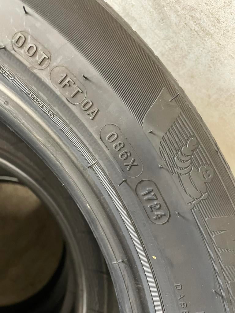 “225 50 17 Michelin. Demo. puntjes zitten er nog op”, Ophalen, Gebruikt, 17 inch, Band(en)